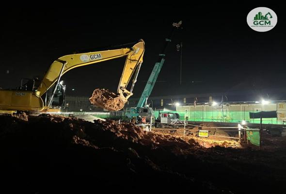 gcm excavator night works