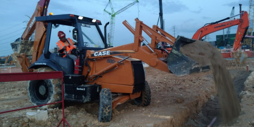 backhoe trenching piping silc gelang patah
