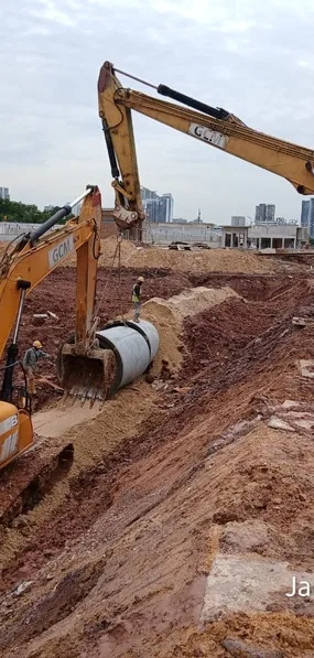 gcm excavator trenching 285x597